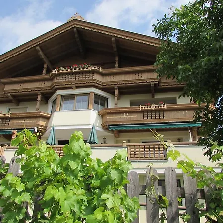 Hochzillertal アパート カルテンバッハ